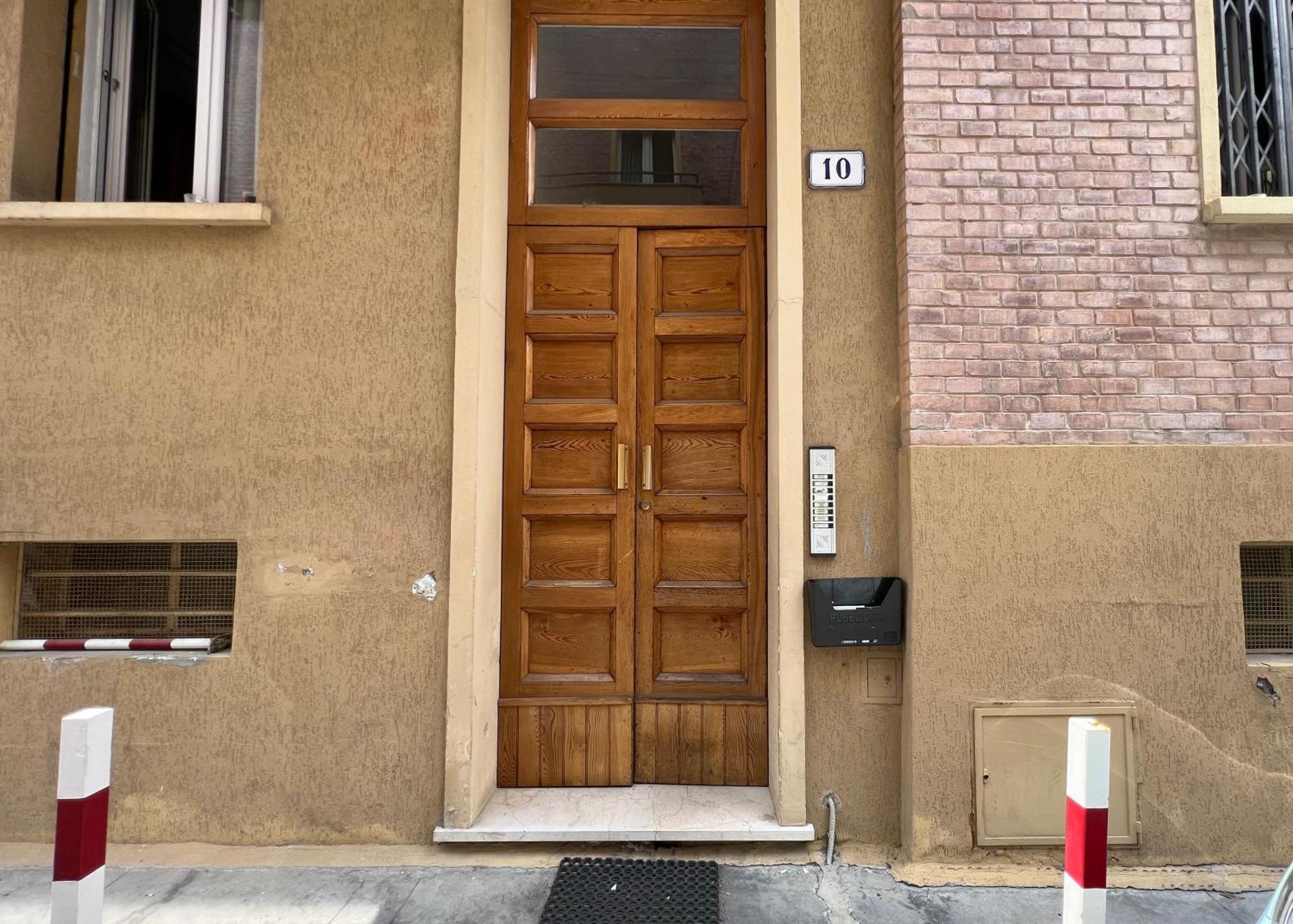Charming Apartment Near Saragozza Bologna Exterior foto